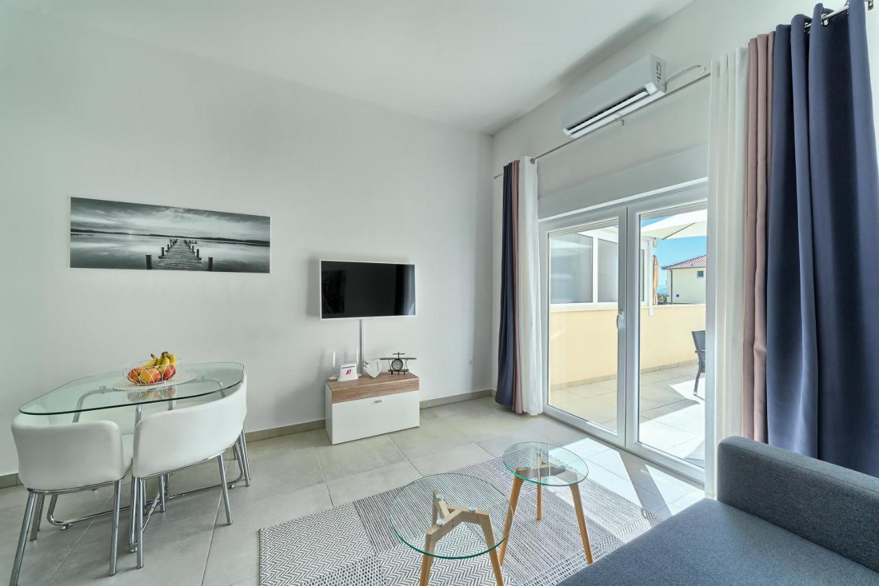 Terrace Apartment Danny Kaštela Zewnętrze zdjęcie